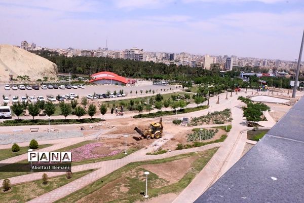 آماده‌سازی نمایشگاه دستاوردهای هوافضا برای بازدید گروه‌های دانش‌آموزی استان قم