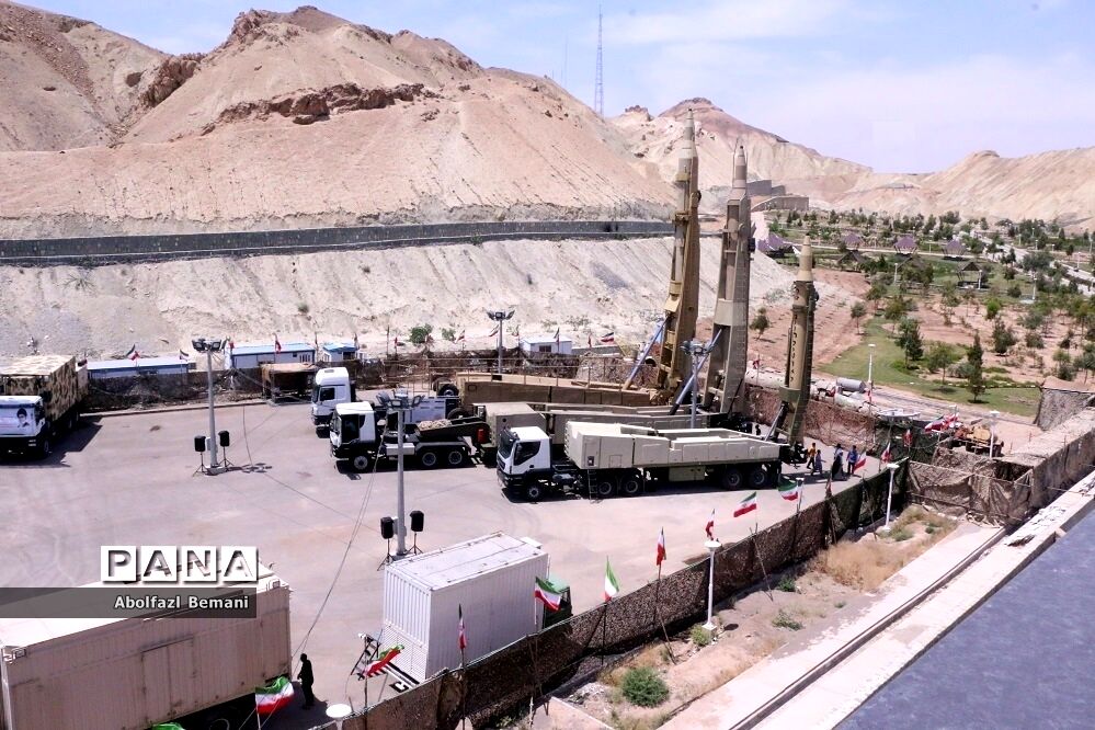 آماده‌سازی نمایشگاه دستاوردهای هوافضا برای بازدید گروه‌های دانش‌آموزی استان قم