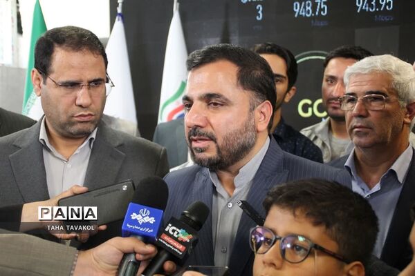 آیین امضای تفاهم‌نامه و آغاز عملیات اجرایی اتصال پرسرعت مدارس کشور از طریق فیبر نوری fttx
