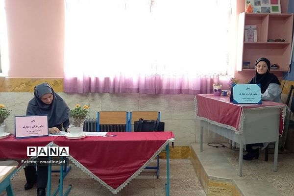 داوری منطقه‌ای جشنواره نوجوان خوارزمی در دبیرستان تربیت رودهن