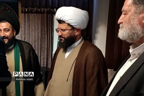 نشست مسئول امور مساجد شرق استان تهران با اعضای هیات امنای مسجد انصارالمهدی (عج) رودهن