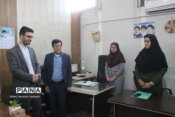 بازدید معاون نهضت سواد‌آموزی آموزش و پرورش استان بوشهر از سازمان دانش‌آموزی استان