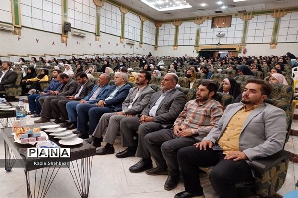 تقدیر از دختران فعال قرآنی پاکدشت