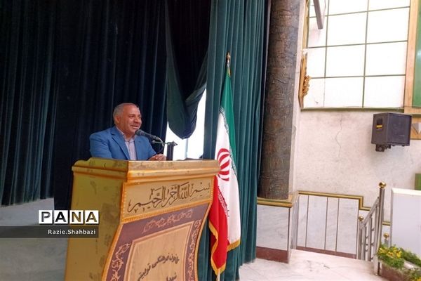 تقدیر از دختران فعال قرآنی پاکدشت