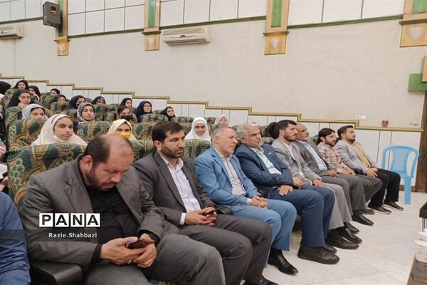 تقدیر از دختران فعال قرآنی پاکدشت