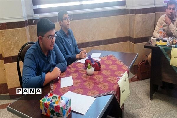 نهمین جشنواره نوجوان خوارزمی با محور مناظره علمی در دبیرستان ناحیه 3 کرج