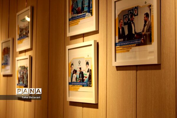 افتتاح نگارخانه سازمان دانش‌آموزی شهرستان‌های استان تهران با عنوان «فرصت نوجوانی»