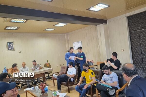 اجرای طرح ایستگاه گفتمان برای اولین‌بار در دبیرستان پسرانه سما رودهن