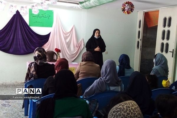 جلسات آموزش خانواده در مدارس رودهن