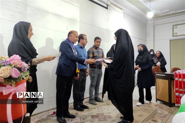 تقدیر از داوران و دانش آموزان برتر المپیاد رویش (بازی های فکری) سازمان دانش آموزی داراب