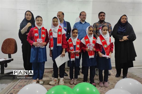 تقدیر از داوران و دانش آموزان برتر المپیاد رویش (بازی های فکری) سازمان دانش آموزی داراب