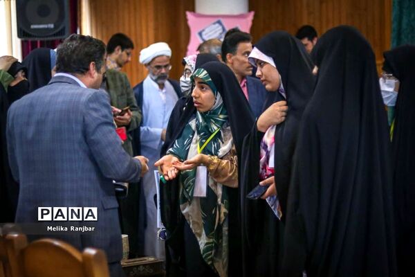 اختتامیه مسابقات قرآن کریم دختران دانش‌آموز استان قم