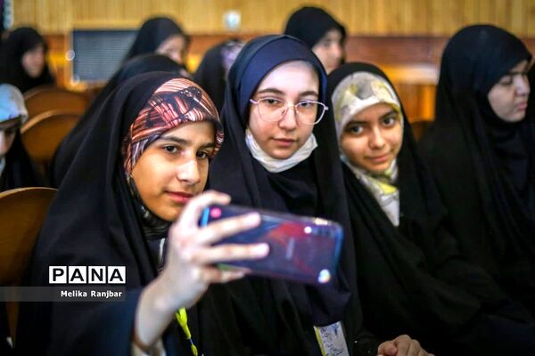 اختتامیه مسابقات قرآن کریم دختران دانش‌آموز استان قم