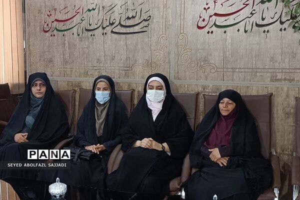 دیدار مدیران و معلمان نمونه با امام جمعه فشافویه