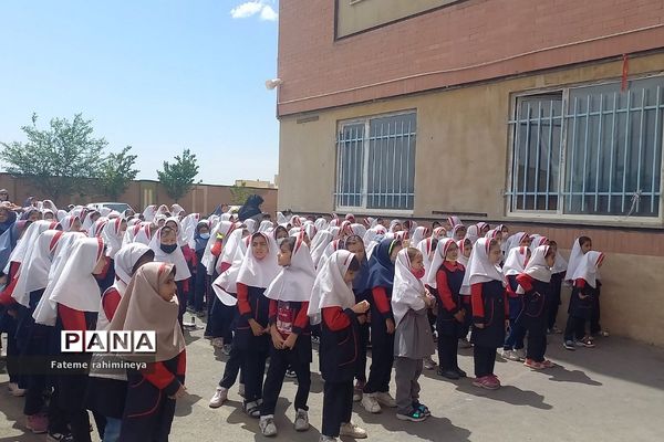 کارگاه آموزشی صرفه‌جویی در مصرف آب در دبستان حضرت زینب(س)‌ رودهن