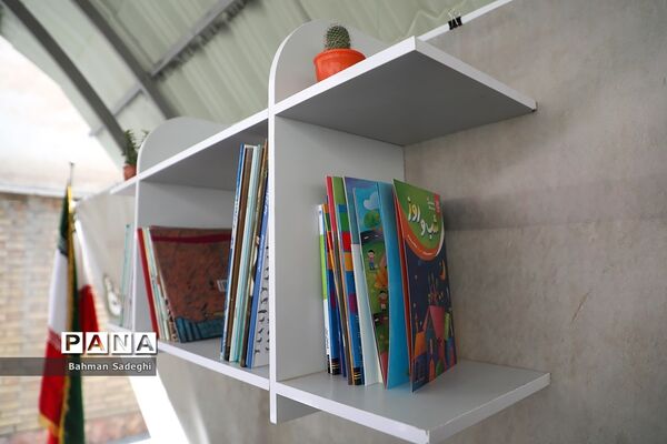 آیین تجهیز کتابخانه‌های مدارس کشور