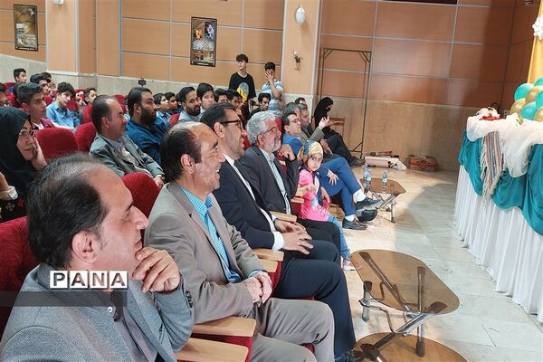 برگزاری همایش تقدیر از برگزیدگان جشنواره‌های  فرهنگی و هنری