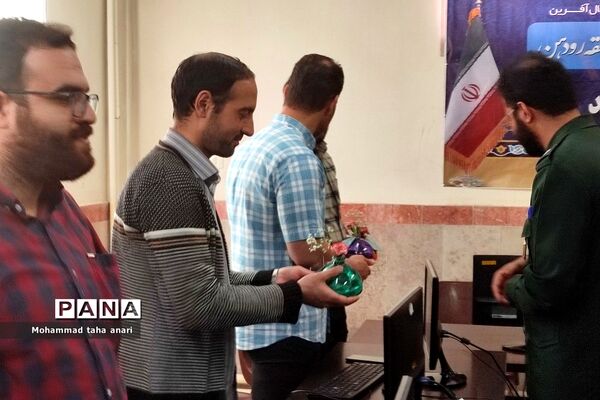 برگزاری هیات اندیشه‌ورز بسیج فرهنگیان در مرکز استعدادهای درخشان شهید بهشتی رودهن