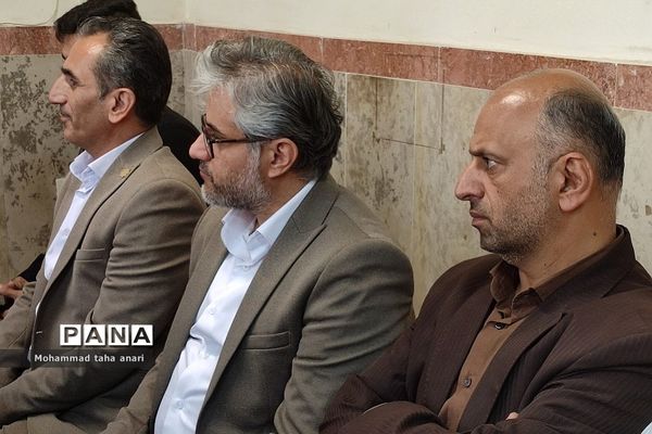 برگزاری هیات اندیشه‌ورز بسیج فرهنگیان در مرکز استعدادهای درخشان شهید بهشتی رودهن