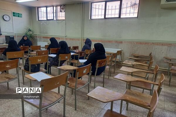 جلسه به روز رسانی و فعال‌سازی اکسل داوری مرحله مدرسه‌ای در دبیرستان عدالت شهر جوادآباد