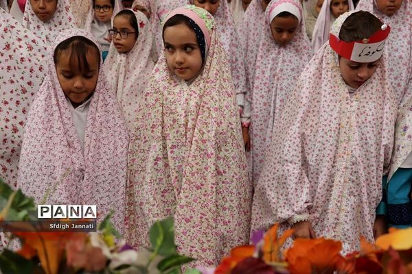 جشنواره نماز شکوفه‌ها در آباده