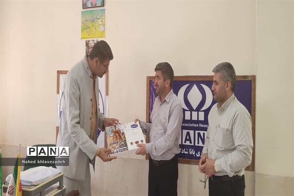 تقدیر از مسئول و کارشناسان سازمان دانش‌آموزی شهرستان شادگان