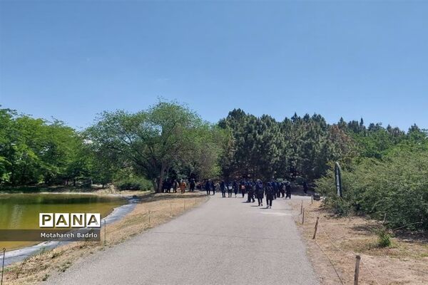 بازدید دانش‌آموزان آموزشگاه فرزانگان اسلامشهر از باغ گیاه‌شناسی ملی ایران