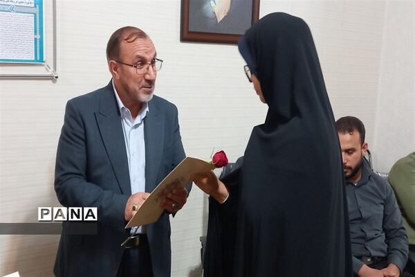 دیدار جمعی از معلمین شهرستان نظرآبادی با نماینده مجلس شورای اسلامی نظرآباد