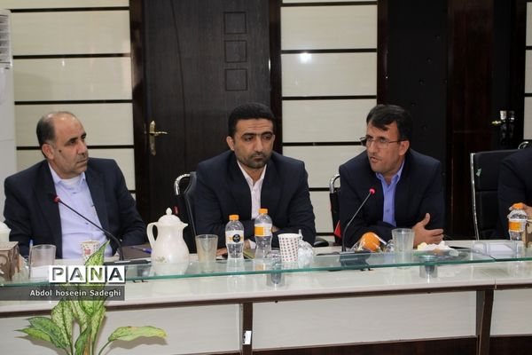 نشست کمیته پیشگیری و مبارزه با جعل اسناد در بوشهر