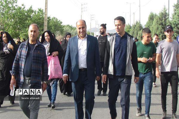 همایش بزرگ پیاده‌روی خانوادگی در صفادشت