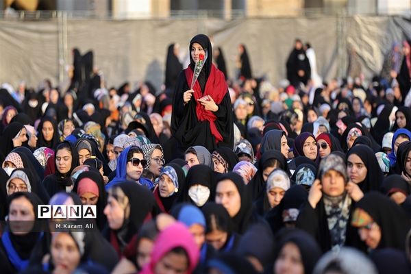 گردهمایی دختران دانشجوی سراسر کشور در قم