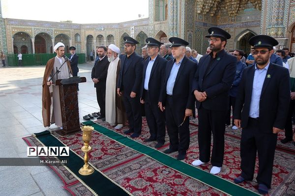 ِآیین جاروکشی حرم کریمه اهل بیت(س)