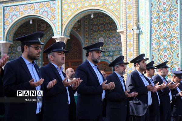 ِآیین جاروکشی حرم کریمه اهل بیت(س)