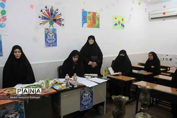 بازدید معاون پرورشی و فرهنگی اداره‌کل آموزش و پرورش استان بوشهر از مسابقات قرآن خواهران فرهنگی