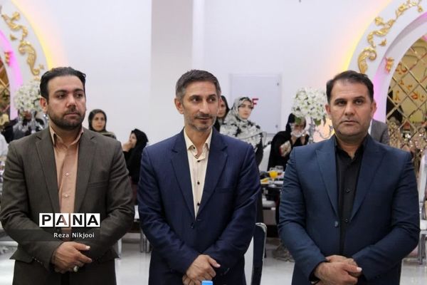 تجلیل از بازنشستگان منطقه ناحیه یک بهارستان