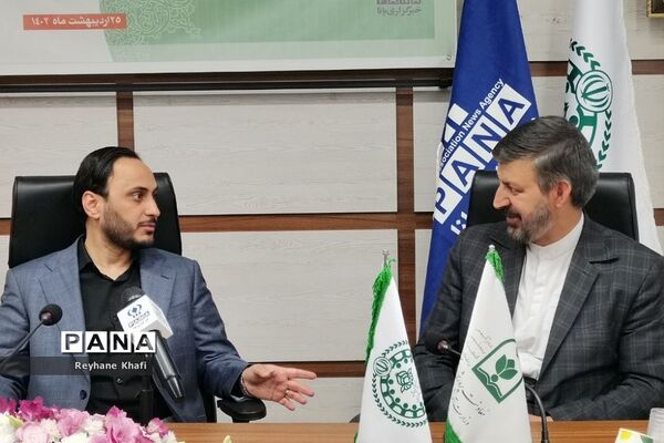 حضور دانش‌آموزان خبرنگار پانا شهرستان‌های استان‌تهران در نشست هم‌اندیشی با سخنگوی دولت