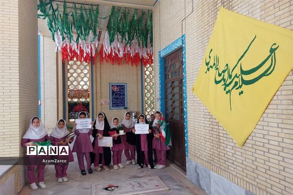 حضور اعضای شورای دانش‌آموزی دبستان بعثت ابرکوه در گلزار شهدا