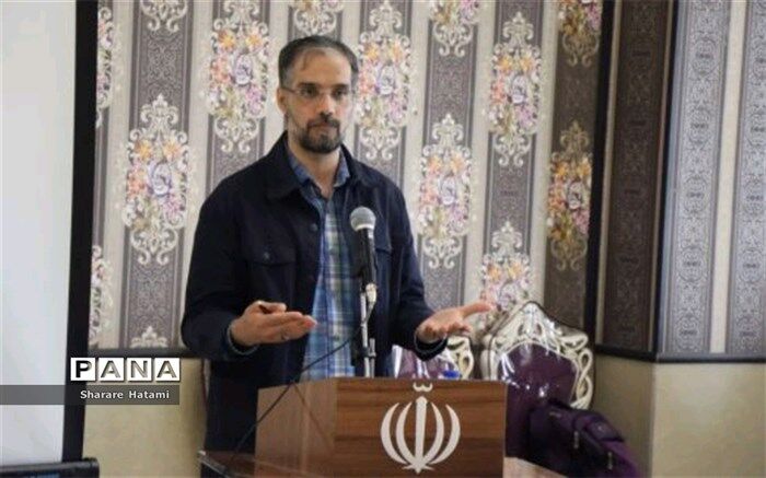 برخی از مدارس استان کمبود تجهیزات دارند
