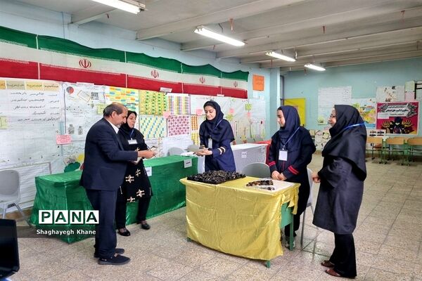 ‌جشنواره خوارزمی در مدرسه مهربانان ملارد