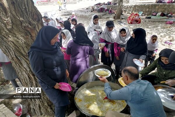اردوی تفریحی دانش‌آموزان دبستان حضرت زینب(س) شهرستان خاتم