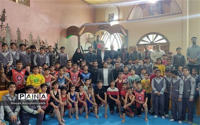 اجرای طرح آشنایی با فرهنگ و ورزش‌های پهلوانی در زورخانه شهرستان قرچک/ فیلم