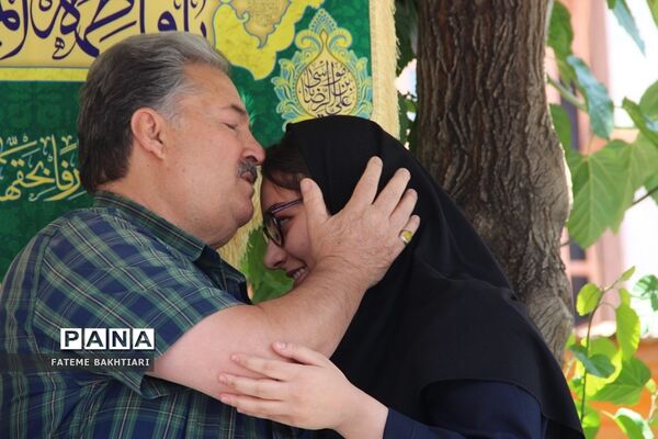 جشن روز دختر در دبیرستان حضرت زینب(س) ناحیه یک شهرری