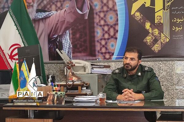 دیدار هم‌اندیشی شورای بسیج فرهنگیان و دانش‌آموزی با فرمانده حوزه مقاومت رودهن