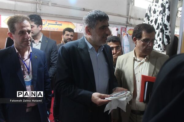 افتتاح بازارچه کسب و کار دانش‌آموزی در نمایشگاه بین المللی گیلان