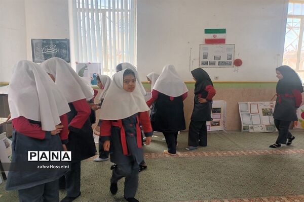 نمایشگاه طرح جابربن حیان دبستان شهید نجاتی ابرکوه