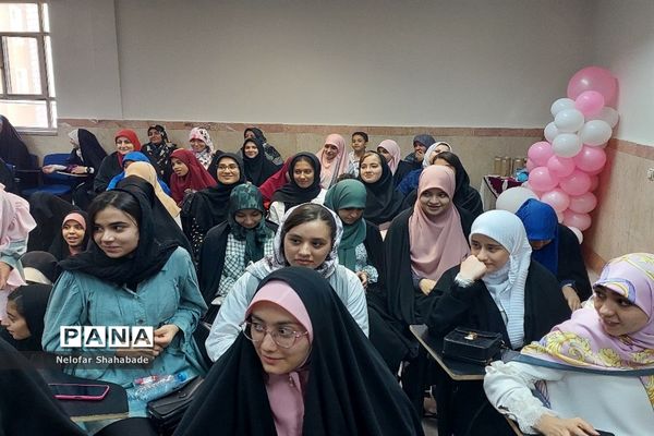جشن روز دختر در حوزه علمیه خواهران ملارد
