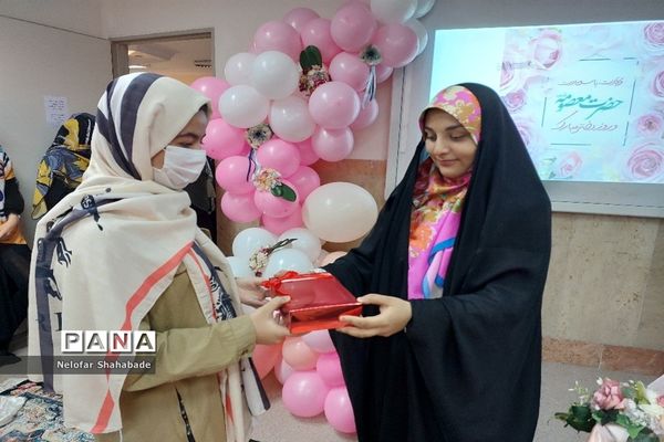 جشن روز دختر در حوزه علمیه خواهران ملارد