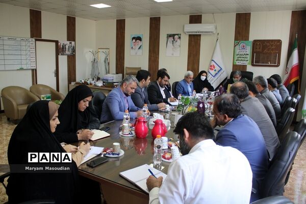 نشست هم‌اندیشی معاونان پرورشی و تربیت‌بدنی شهرستان‌ها و مناطق استان بوشهر