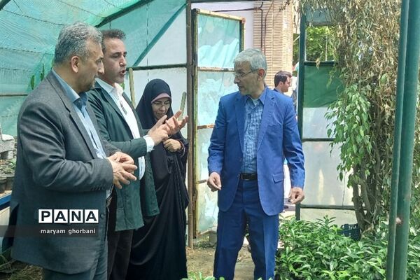 بازدید از دست آوردهای دانش‌آموزان هنرستان جهانیان بهنمیر