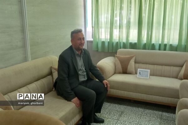 بازدید از دست آوردهای دانش‌آموزان هنرستان جهانیان بهنمیر